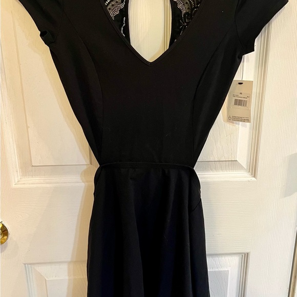 Volcom Cocktail Dress - Picture 5 of 8